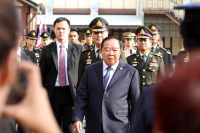พล.อ.ประวิตร วงษ์สุวรรณ เข้ากระทรวงกลาโหม