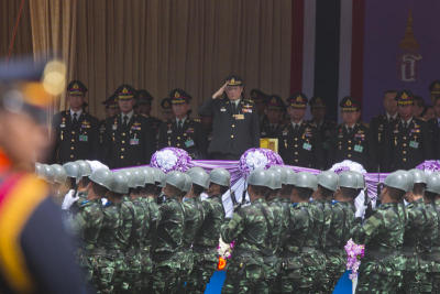พิธีเทิดเกียรติและอำลาชีวิตรับราชการทหารของนายทหารชั้นนายพลประจำปี ๒๕๕๘
