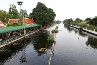 Residents try to revive tainted canal