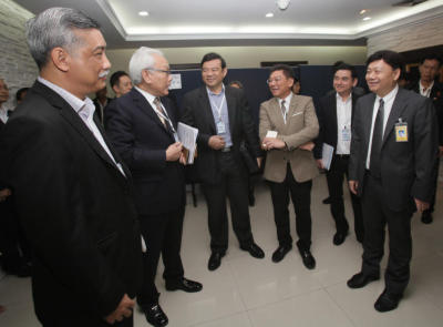 (กสทช.) ได้เปิดสาธิตวิธีการประมูลคลื่น 1800 MHz หรือ Mock Auction