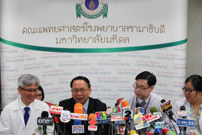 ดารา ปอ ทฤษฏี เข้ารักษาตัวโรงพยาบาลรามาธิบดี