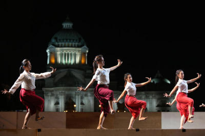 โขนกลางแปลงพระราชทาน