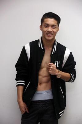 ธนบดี ใจเย็น