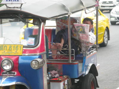 tuk-tuk