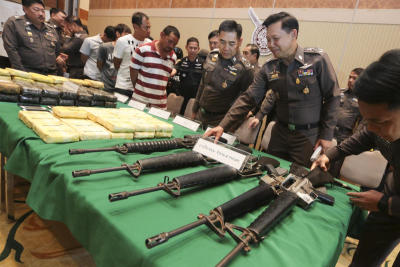 แถลงข่าวจับกุมผู้ต้องหาพฤติกรรมนำอาวุธปืนแลกเปลี่ยนกับยาเสพติด