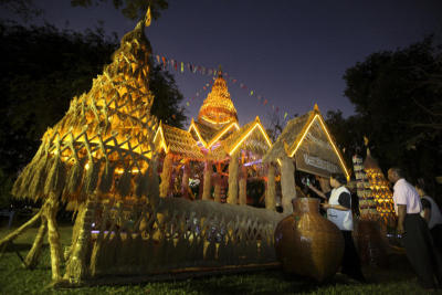 ปราสาทรวงข้าวกาฬสินธุ์โผล่สวนลุม โชว์เทศกาลเที่ยวเมืองไทยครั้งที่ 36