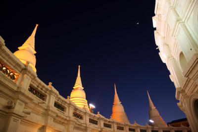 พระบรมธาตุมหาเจดีย์วัดประยุรวงศาวาส