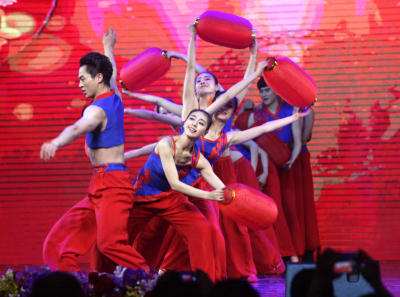 Splash of life for Chinese New Year