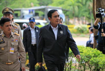 นายกฯตรวจเขื่อนลำพระเพลิงโคราช