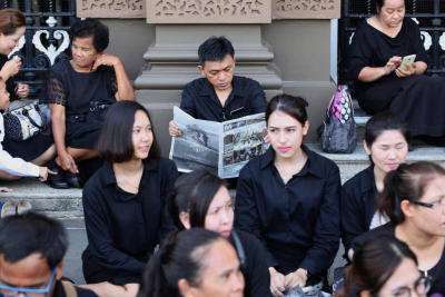 บรรยากาศประชาชนเข้าถวายพระบรมศพ