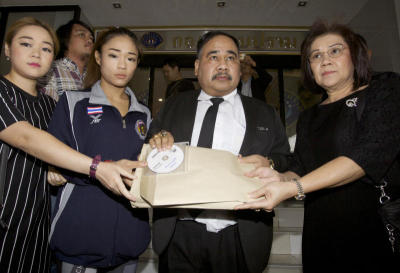 นักเพาะกายสาวทีมชาติ โร่แจ้งตำรวจ หลังถูกปลัดเทศบาล ข่มขู่รีดไถ่เงินกว่า 20 ล้านบาท