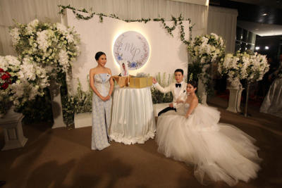 Christmas nuptials kick off married life