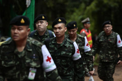 Cave rescue effort swings into gear