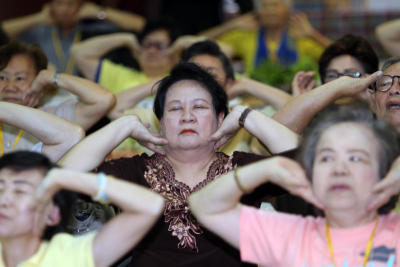 ธรรมศาสตร์ โรงเรียนผู้สูงอายุ