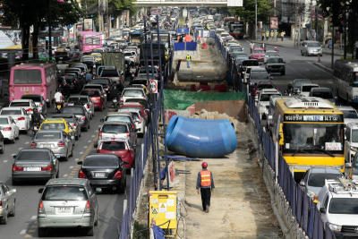 Rail work puts squeeze on city