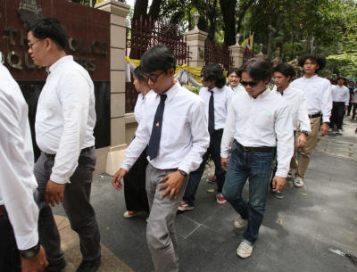 Students want cops taught lesson