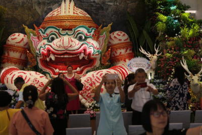 ดอกกระเจียวกว่า 100000 ดอกในใจกลางกรุงเทพ