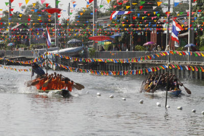 งานสืบสานประเพณีแข่งเรือ คลองประเวศบุรีรมย์ ณ ท่าน้ำคลองประเวศบุรีรมย์ วัดกระทุ่มเสือปล