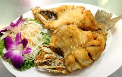 คิดถึงอาหารทะเล คิดถึง ‘สมพงศ์ ซีฟู้ด’