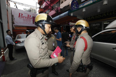 กรม สบส.ลงพื้นที่ตรวจจับพริตตี้สปา ย่านสุขุมวิท