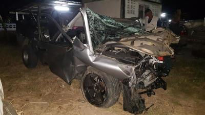 จ.ท.ซิ่งแหกโค้งอัดเสาไฟแต่รอด เชื่อเหรียญกรมหลวงชุมพรคุ้มครอง