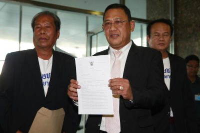 16.00 น. นาย สุรชัย ชินชัย เดินทางมายื่นหนังสือ ขอให้ศาลรัฐะรรมนูญส่งสำเนาคำร้องให้ผู้ถูกร้อง ต่อคณะกรรมการการเลือกตั้ง