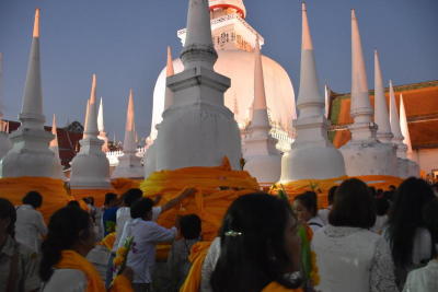 วันมาฆบูชาแห่ผ้าขึ้นธาตุเมืองนคร