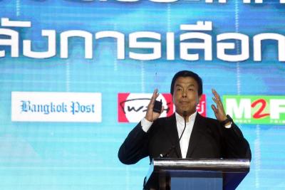 Party big guns lay out promises