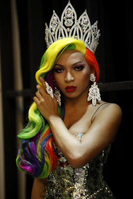 Angele Anang แดร๊กควีนผู้ชนะรายการ Drag Race Thailand Season 2