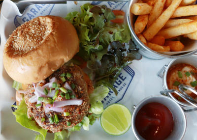 Cars, burgers and milkshakes