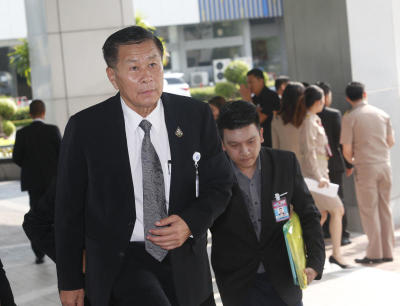 Party cops drug case flak