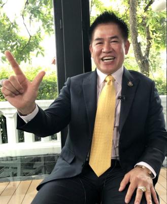 Elite mediator talks philosophy