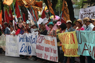 เครือข่ายสลัม 4 ภาค เดินรณรงค์เนื่องในวันที่อยู่อาศัยโลก