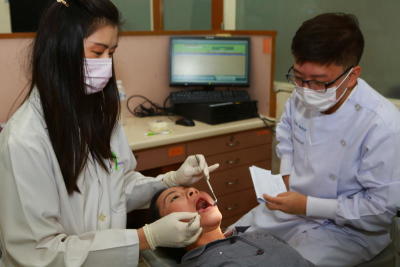 ทำฟันฟรี เนื่องในวันคล้ายวันพระราชสมภพ สมเด็จพระศรีนครินทราบรมราชชนนี