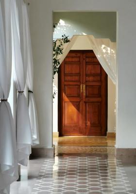 2410lebua5
