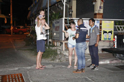 Bag snatchers target another Russian couple with young child