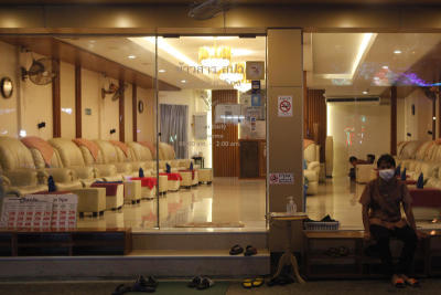 NO CUSTOMERS