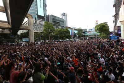 Ratchaprasong jittery over protests