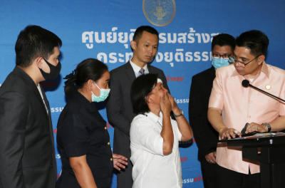 นางปิยะดา ธำรงลาภ อายุ 58 ปี