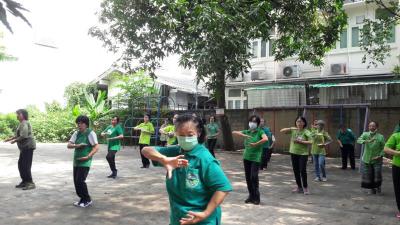 แก่ด้วยด้วยExercise