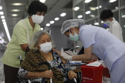 ศูนย์ฉีดวัคซีนกลางบางซื่อ พร้อมฉีดวัคซีนกระตุ้น เข็ม3 พรุ่งนี้ 15,000 คน