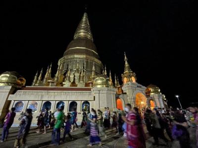 Wat Maha Chedi Sri Wiang Chai
