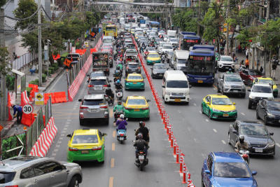 แนวเขตในการก่อสร้างสถานีประตูน้ำ สายสีส้ม ถ.เพชรบุรี