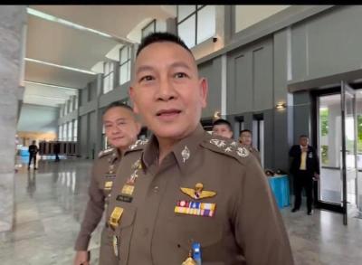 Deputy national police chief Kitrat Phanphet was then appointed acting police chief