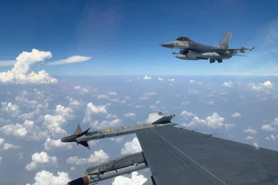 กองทัพอากาศไทย ได้ส่งเครื่องบินรบ F 16 จำนวน 2 ลำ ขึ้นบิน ลาดตระเวนรบ ในพื้นที่น่านฟ้าชายแดนไทย อ.แม่สอด ,อ.ท่าสองยาง จ.ตาก