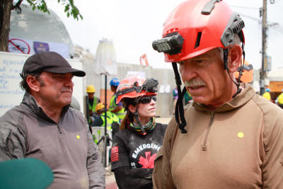 Rescuers push forward despite odds